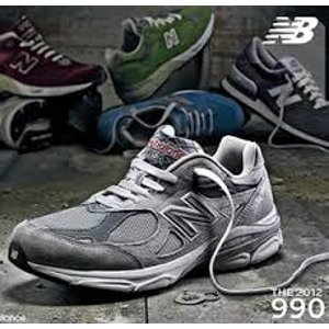New Balance Men's M990 Running Shoe