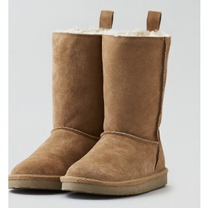 Select Boots on Sale @ American Eagle