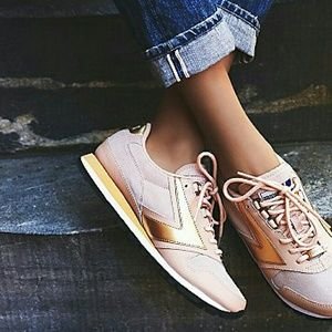 Brooks Chariot "Coffee House" Sneakers