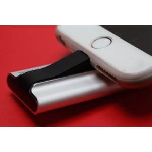 SanDisk iXpand 64GB USB 2.0 Mobile Flash Drive with Lightning connector