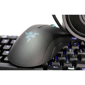 Razer DeathAdder Chroma Ergonomic PC Gaming Mouse