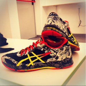 ASICS GEL-Noosa Tri 11 男式慢跑鞋(两种配色可选)