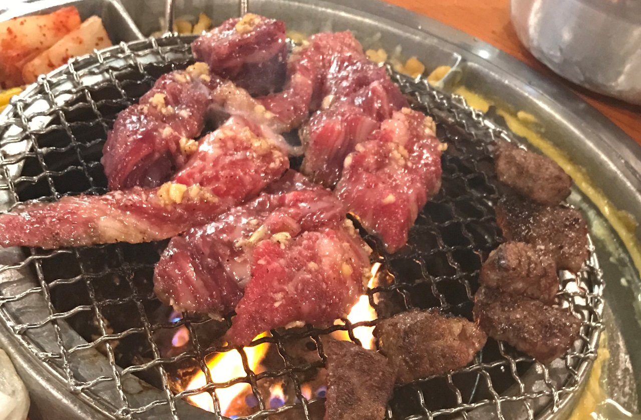 姜虎东烤肉 Kang Ho Dong Baekjeong与白宫烤肉Bak Kung korean BBQ的比较
