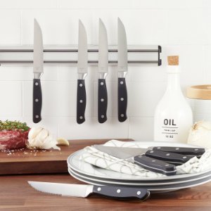 AmazonBasics Premium 8-Piece Steak Knife Set
