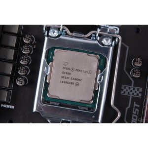 Intel Pentium G4560 2C4T Kaby Lake 桌面版处理器