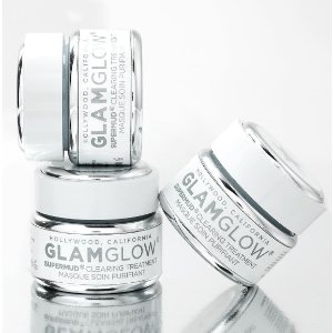 with SUPERMUD® CLEARING TREATMENT Purchase @ Glamglow
