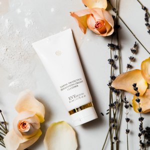 Brightening Creamy Cleanser @ Eve By Eve's