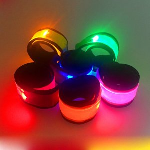 Esonstyle Pack of 6 LED Light Up Band