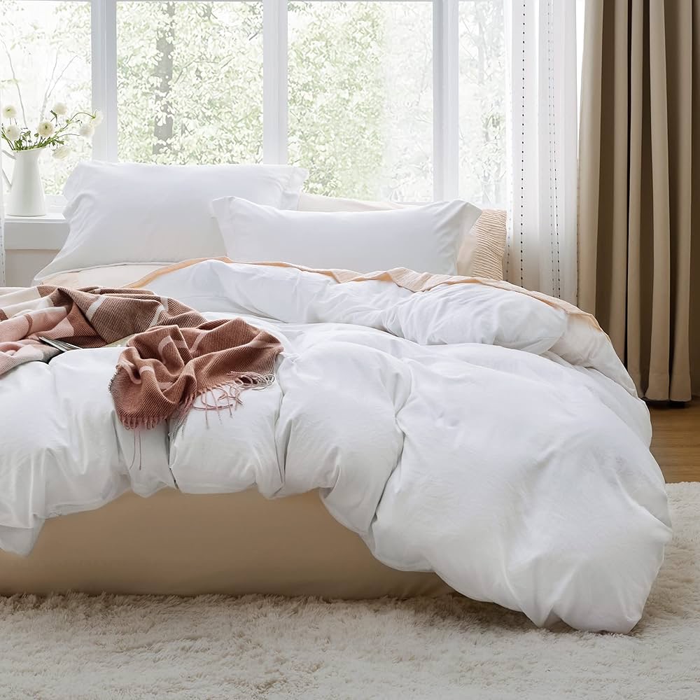 Bedsure White Duvet Cover Queen Size - Soft Prewashed Queen Duvet Cover Set, 3 Pieces, 1 Duvet Cover 90x90 Inches with Zipper Closure and 2 Pillow Shams, Comforter Not Included : Amazon.ca: Home