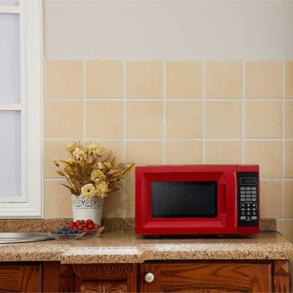 0.7 Cu. Ft. 700W Red Microwave with 10 Power Levels