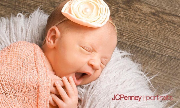 Photography Shoot Packages at JCPenney Portraits (Up to 83% Off). Two Options. JcPenney 摄影打折了