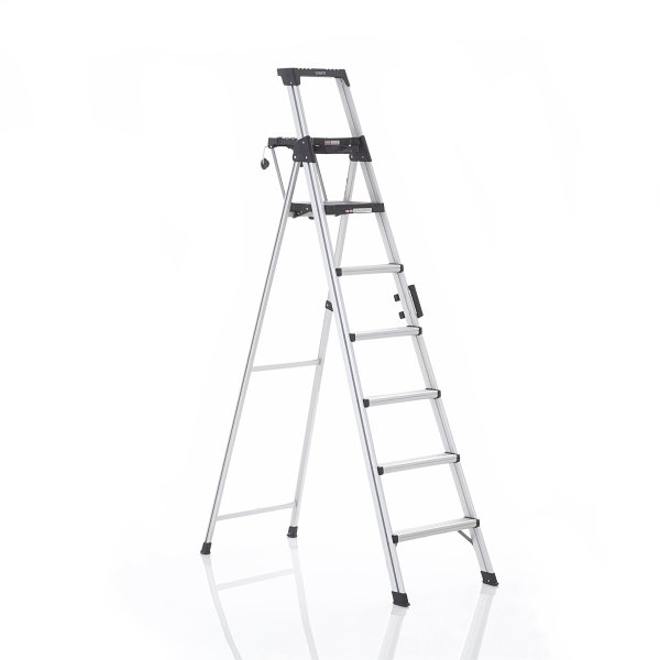 Cosco 8 Ft. Signature Series Aluminum Folding Step Ladder 300 Lb. Type IA