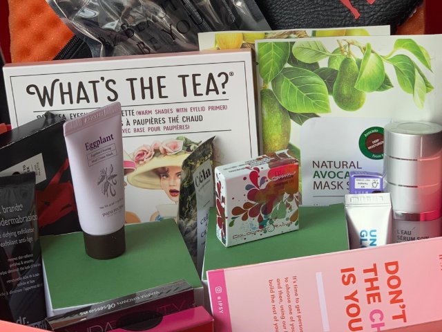 IPSY Glam Bag Ult...