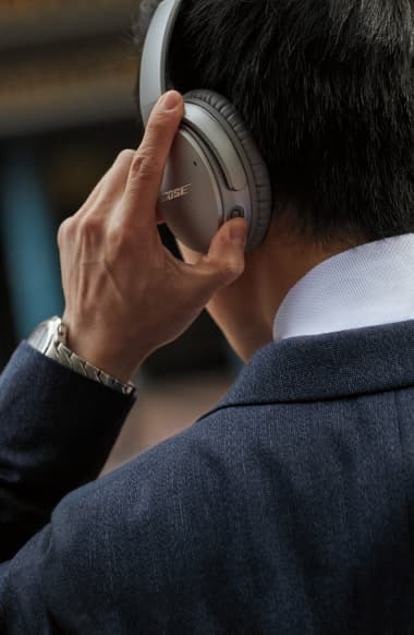 Bose® QuietComfort® 35 Wireless Over-Ear Headphones II 无线降噪耳机