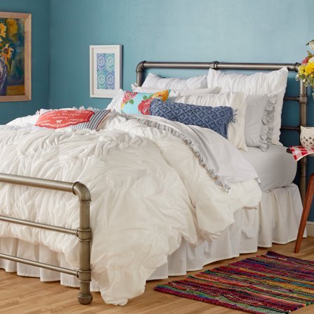 The Pioneer Woman Ruched Chevron Comforter