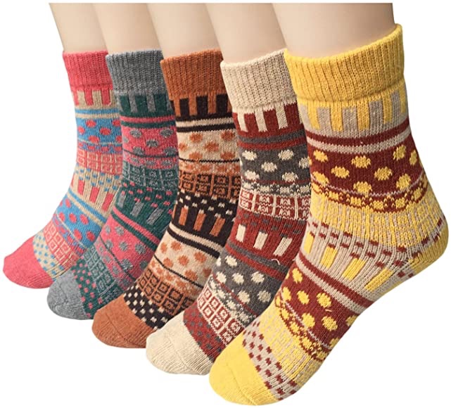Pack of 5 Womens Winter Socks Warm Thick Knit Wool Soft Vintage Casual Crew Socks Gifts (Multicolor 04 (5pairs)) at Amazon Women’s Clothing store袜子