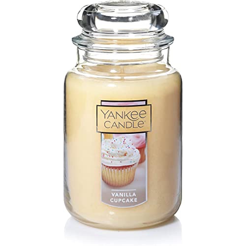 Amazon.com: Yankee Candle Vanilla Cupcake Scented, Classic 22oz Large Jar Single Wick Candle, Over 110 Hours of Burn Time, Cream : Home & Kitchen