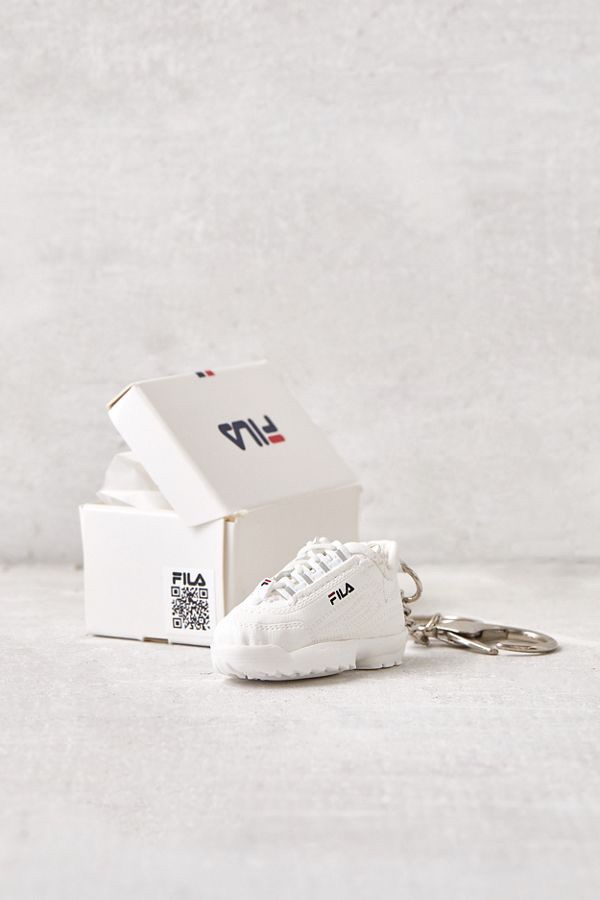 FILA UO Exclusive 老爹鞋钥匙链 | Urban Outfitters