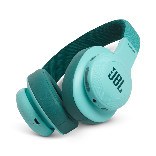 E55BT Wireless Over-ear Headphones