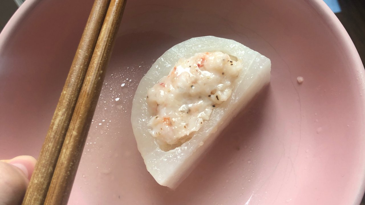 蒸萝卜虾滑—简单鲜香快手