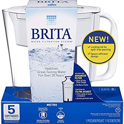Brita 小型滤水杯& 一个过滤器