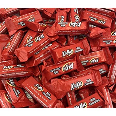 Amazon.com : Kit Kat Candy Assortment, Dark & Milk Chocolate, w/ White Crème Miniatures Assortment, Party Bag, 2 Pounds : Grocery & Gourmet Food巧克力烘干
