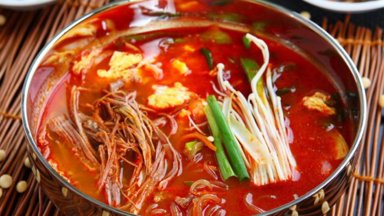 冬日里怎么能不来一碗热腾腾的韩国辣牛肉汤