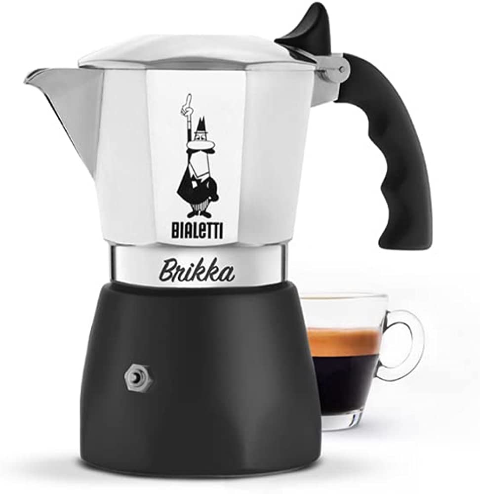 Amazon.com: Bialetti的摩卡壶- New Brikka, Moka Pot, the Only Stovetop Coffee Maker Capable of Producing a Crema-Rich Espresso, 2 Cups (3,4 Oz), Aluminum and Black: Home & Kitchen