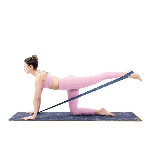 Lolë Yoga Mat With 2-in-1 Strap