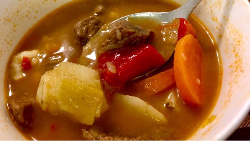在家做正宗的匈牙利goulash汤（土豆炖牛肉）