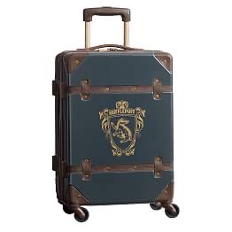 HARRY POTTER 哈利波特 SLYTHERIN 两件套行李箱 6.3折 现价 $272。2-Piece Spinner Luggage Set | Pottery Barn Teen