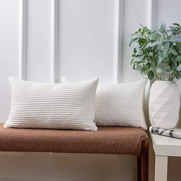 白色灯芯绒抱枕套2个, 12 x 20英寸