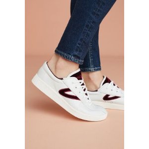 $59.95 Tretorn 经典小白鞋
