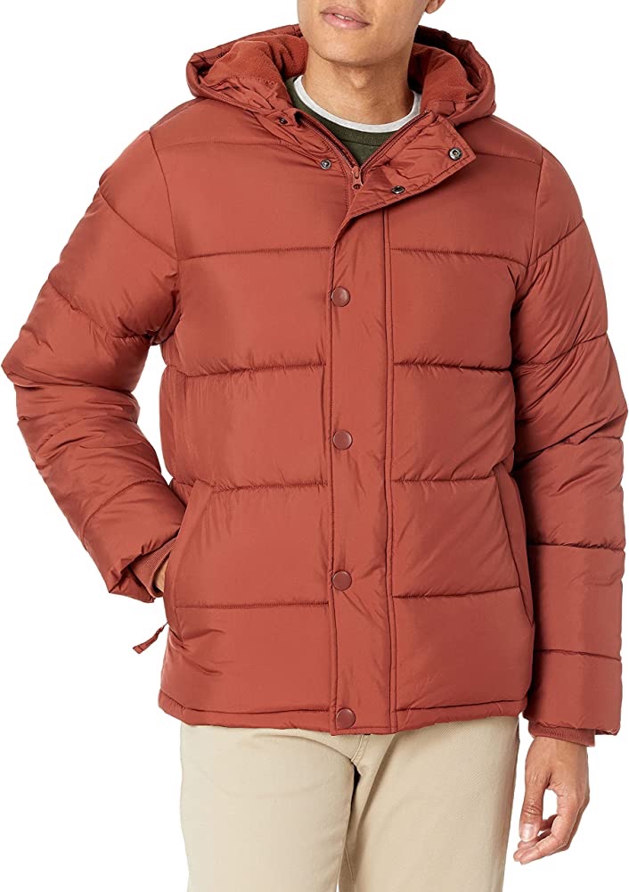 Amazon.com: Amazon Essentials Men's Heavyweight Hooded Puffer Coat, Earth Red, Medium : Clothing, Shoes & Jewelry