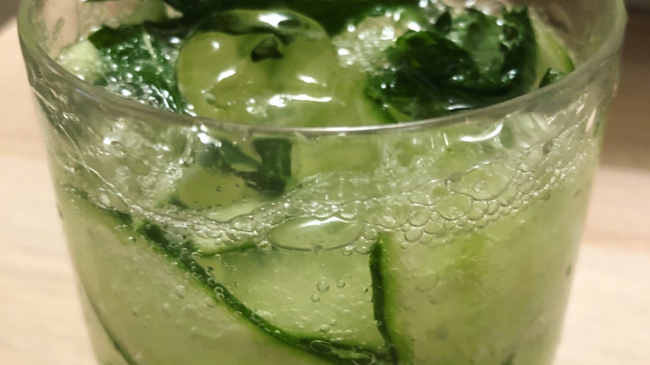 超级简单易学的夏日必备鸡尾酒饮品 | 黄瓜薄荷Mojito教程！
