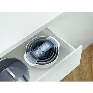 $40.59 Amazon.com: Joseph Joseph 40101 9 Nesting Set with Mixing Bowls Measuring Cups Sieve Colander, 9-Piece, Sky: Kitchen & Dining 和面套装