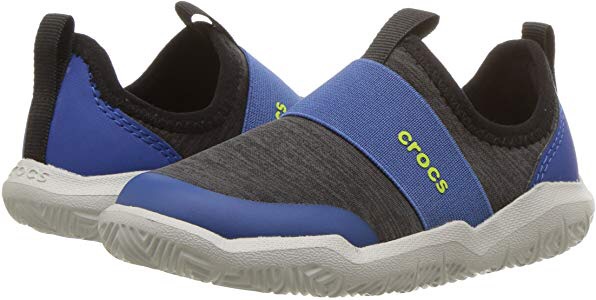 Amazon.com | Crocs unisex Swiftwater EasyOn Hthr Shoe K, Black, 6 M US Toddler | Loafers鞋