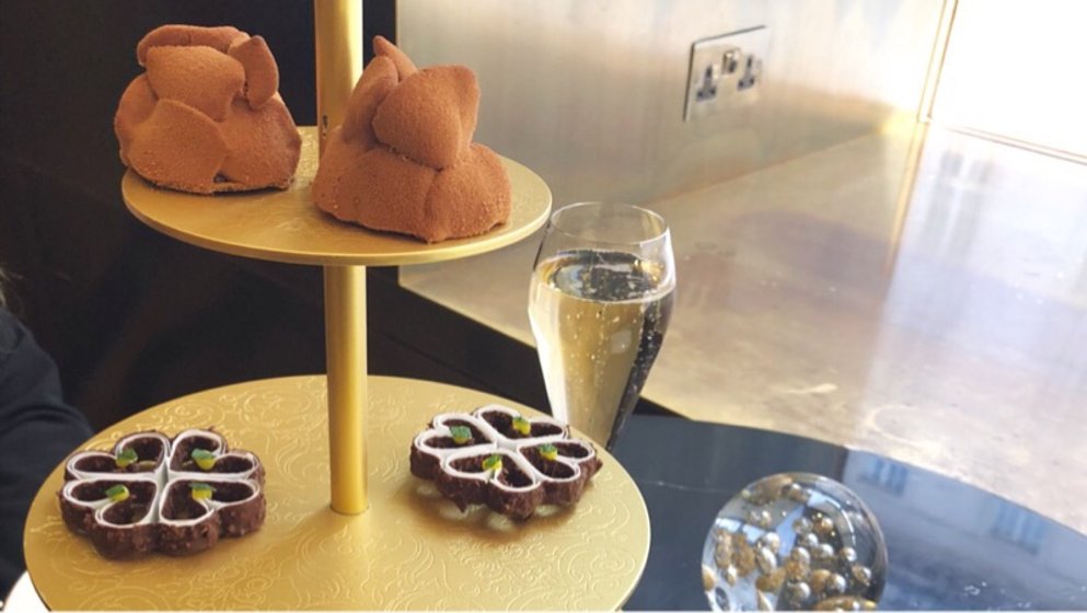 伦敦 cakes& bubbles at Hotel Cafe Royal探店