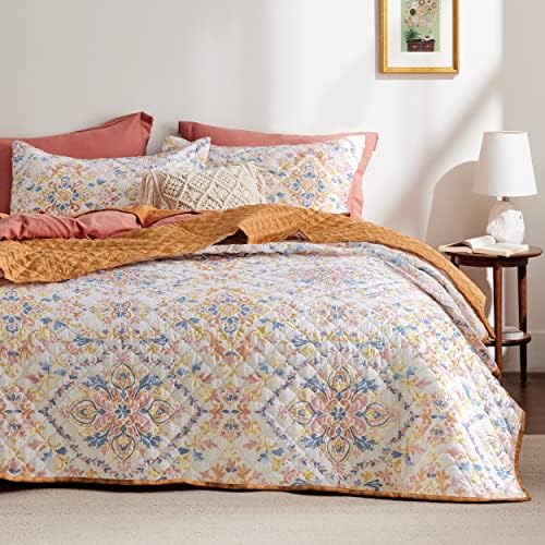 Amazon.com: Bedsure Boho Quilt Set Queen - Reversible Orange Bohemian Quilt Bedding Set, 3 Pieces Lightweight Microfiber 