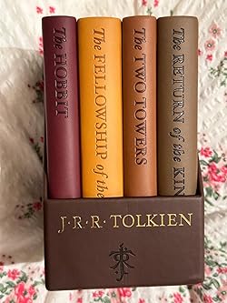 The Hobbit And The Lord Of The Rings: Deluxe Pocket Boxed Set: An Epic Fantasy Boxed Set of Tolkien's Quintessential Work: Tolkien, J.R.R.: 9780544445789: Amazon.com: Books