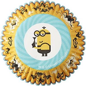 $2.09 小黄人纸托 Wilton 50 Count Despicable Me 3 Minions Cupcake Liners, Assorted: Kitchen & Dining