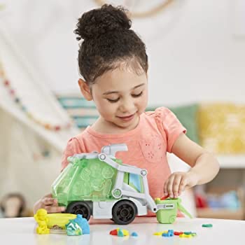Amazon.com: Play-Doh Wheels Dumpin' Fun 2-in-1 Garbage Truck Toy,