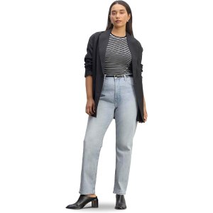 $38.00 Everlane The Cheeky Hourglass Jean (28.5  Inseam) - Light Sky 23 at Amazon Women s Jeans store