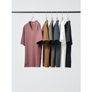 $9.9 Unisex V-Neck T-Shirt | UNIQLO US