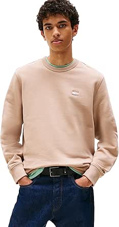 Tommy Jeans Mens Regular Badge Crewneck Sweatshirt, COASTAL TAUPE TONAL X-Small at Amazon Men’s Clothing store