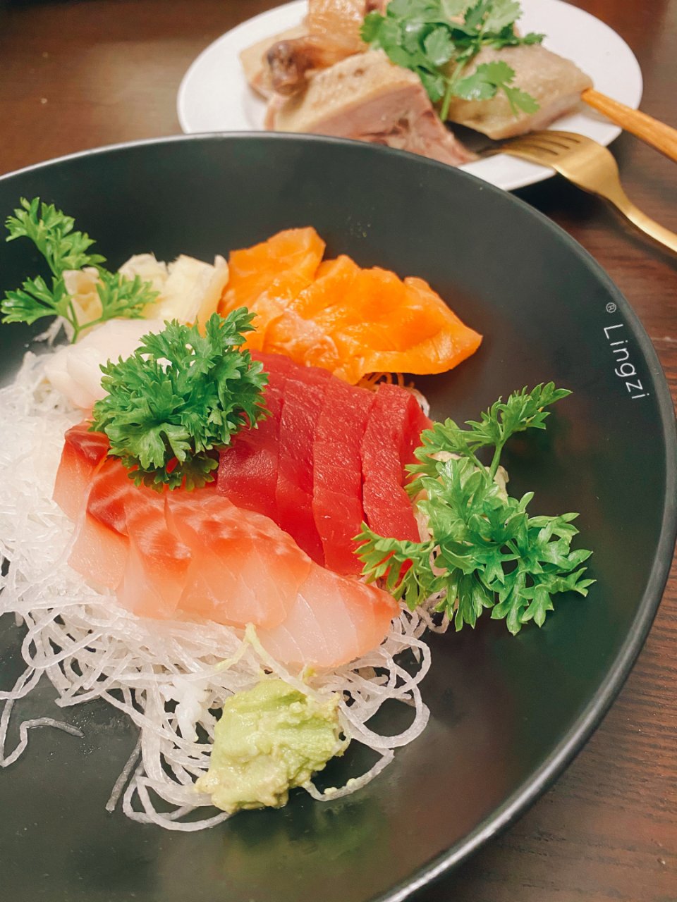 燃夏晚餐—在家吃sashimi刺身啦🌈...