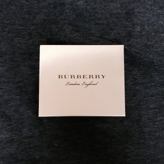 Burberry 巴宝莉