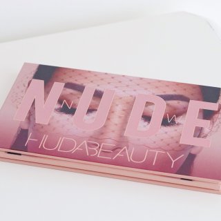 Huda Beauty Nude 神仙眼...
