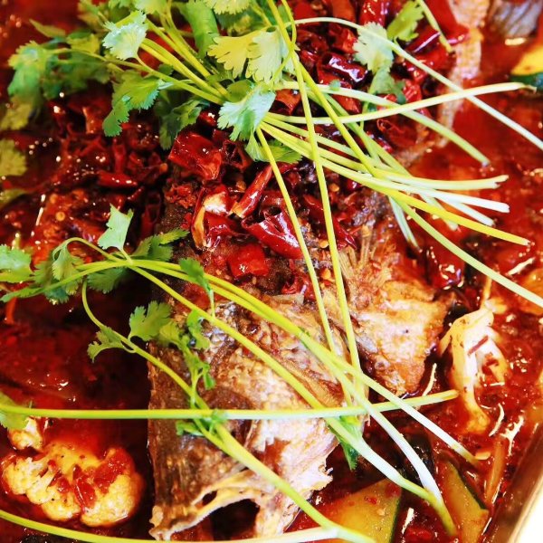 辣子鸡，勾魂面，烤鱼，米线