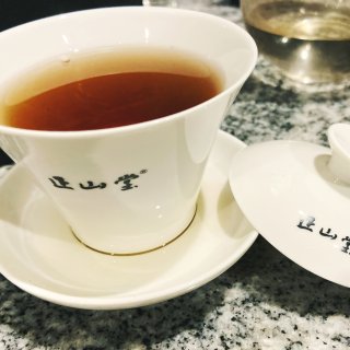 正山堂-简单好用的一杯一漏➕香浓的红茶...